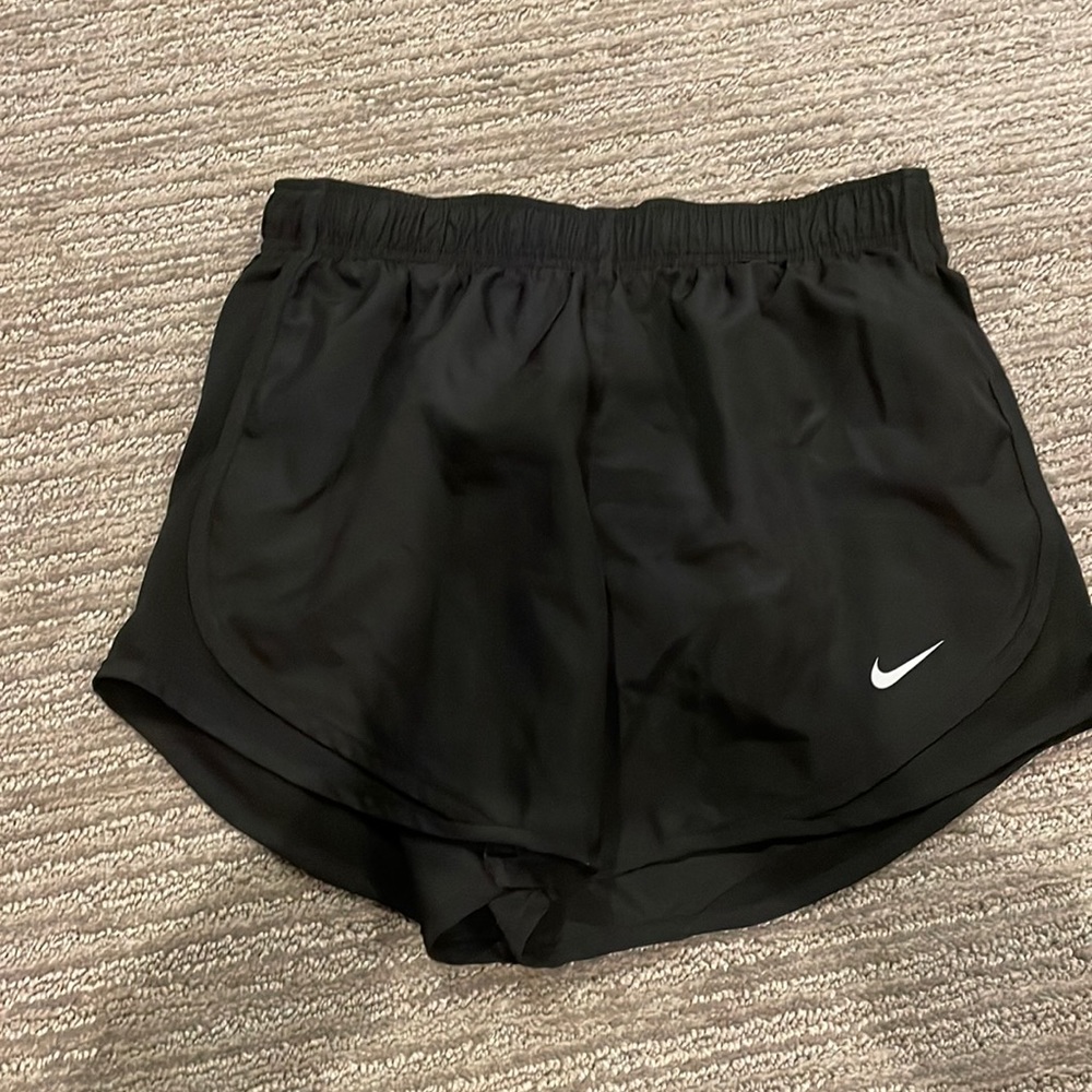 Nike shorts— SOLD